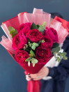 Букет из 7 пионовидных роз Darcey 