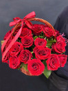 Корзина из 35 роз